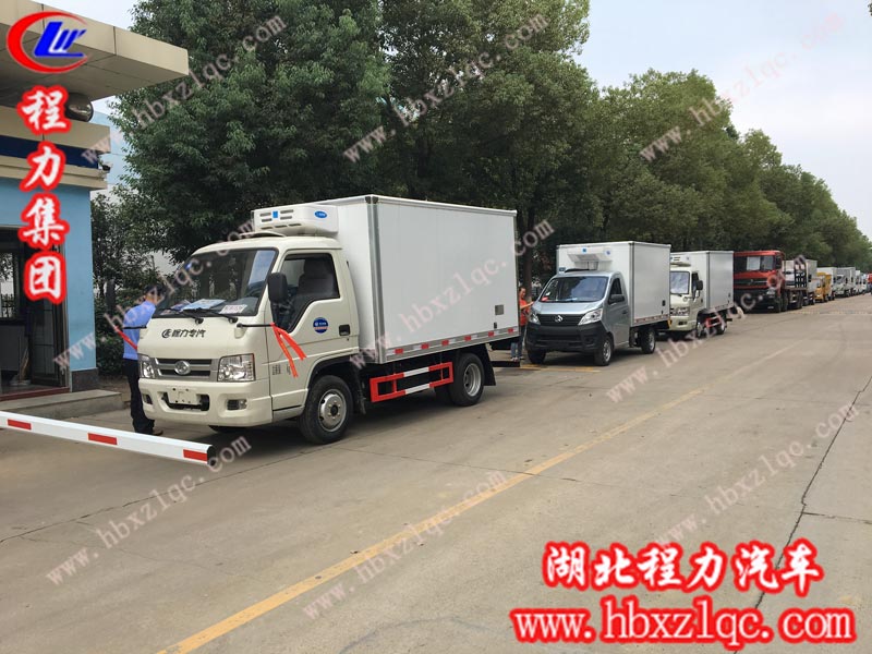 2019/10/08 西昌涼山高總在湖北程力集團訂購了三臺藍牌冷藏車，單號80107/80109